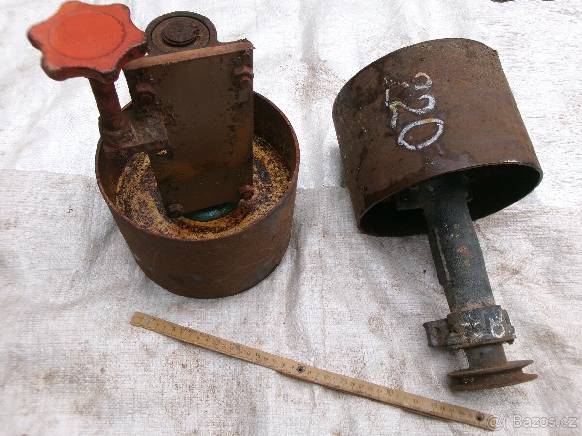 Prodám díly na zahradní frézu zn.TERA-VARI a další. Prodám ř - 8