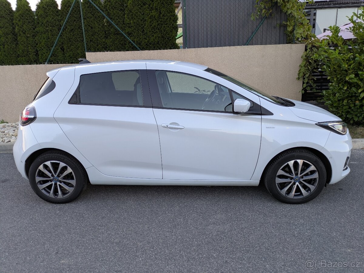 RENAULT ZOE R135, 52kWh, PLNÁ VÝBAVA, CCS, SOH 91% - 8