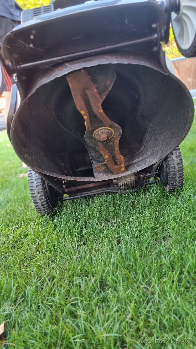 Benzínová sekačka s pojezdem - 8
