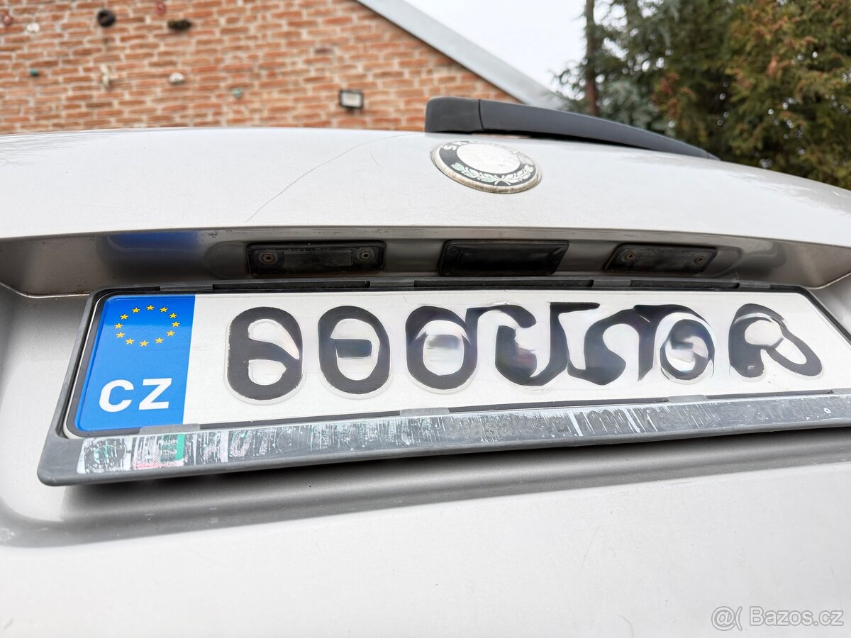 Škoda Octavia 2 Scout díly - 8