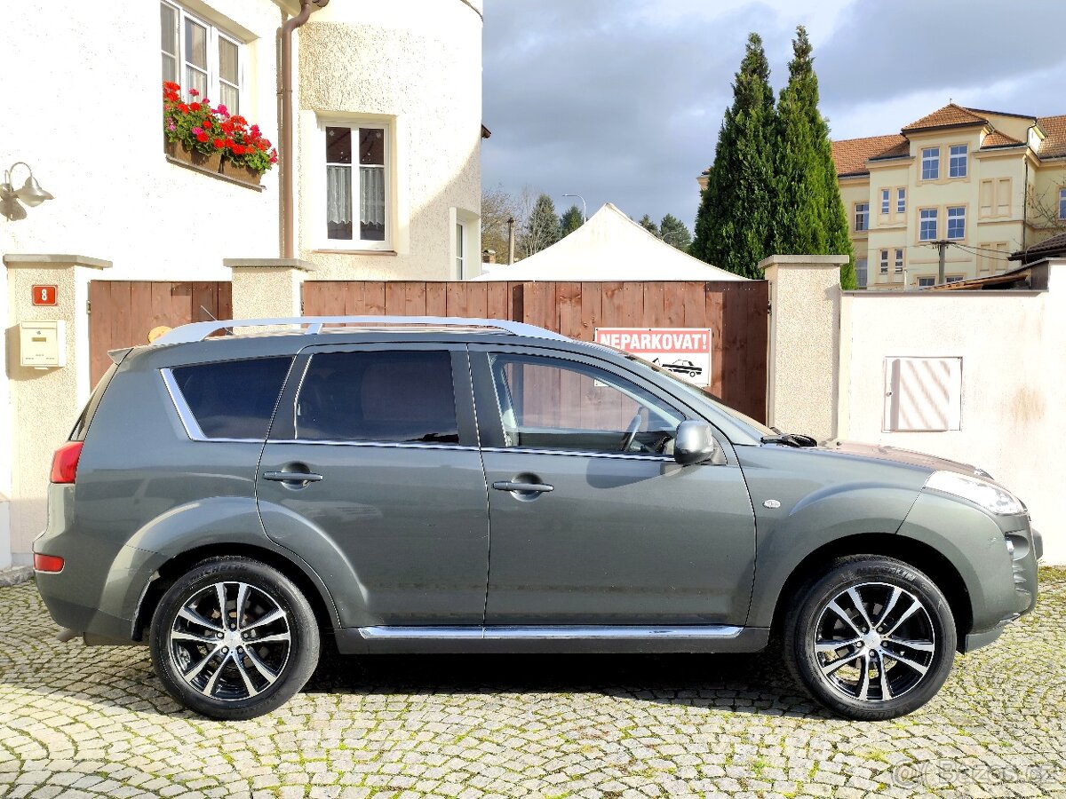 Peugeot 4007 2.2HDi - udržované - levně,7.míst - 8