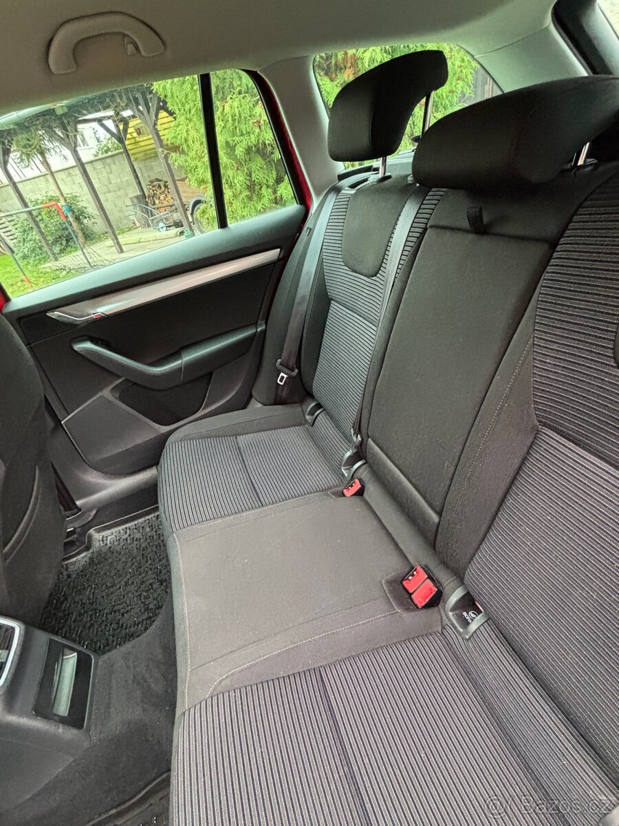 Škoda Octavia III combi - 8