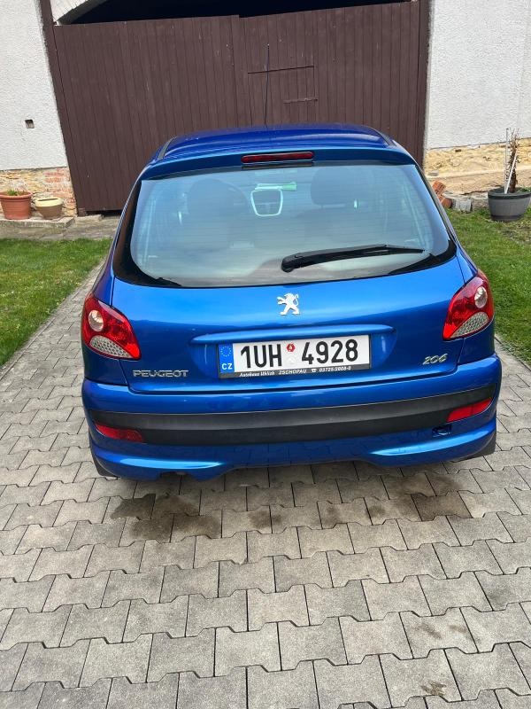 Peugeot 206+ - 8