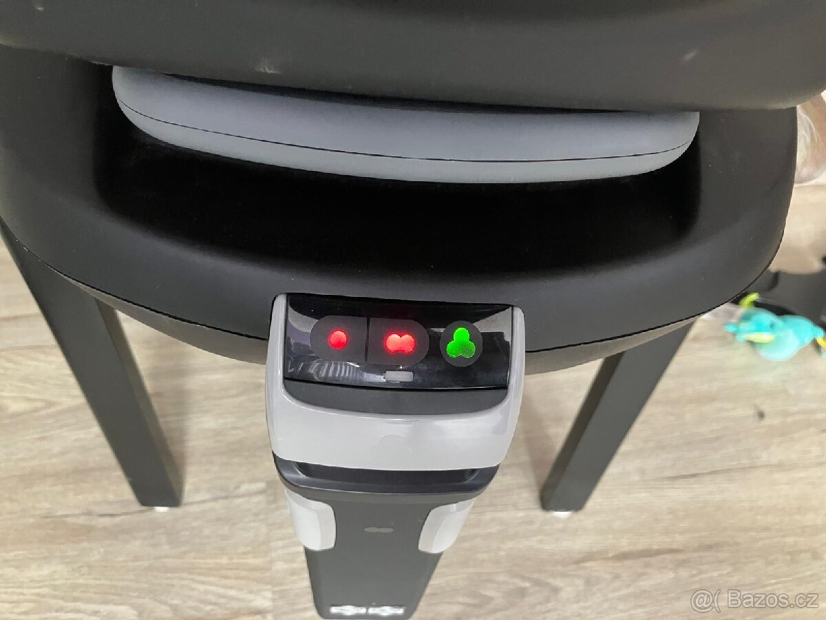 Autosedačka CabrioFix se základnou FamilyFix maxicosi - 8