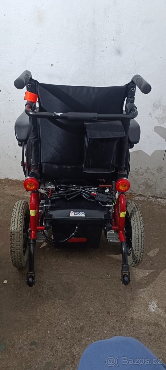 Elektrický invalidní vozík - 8