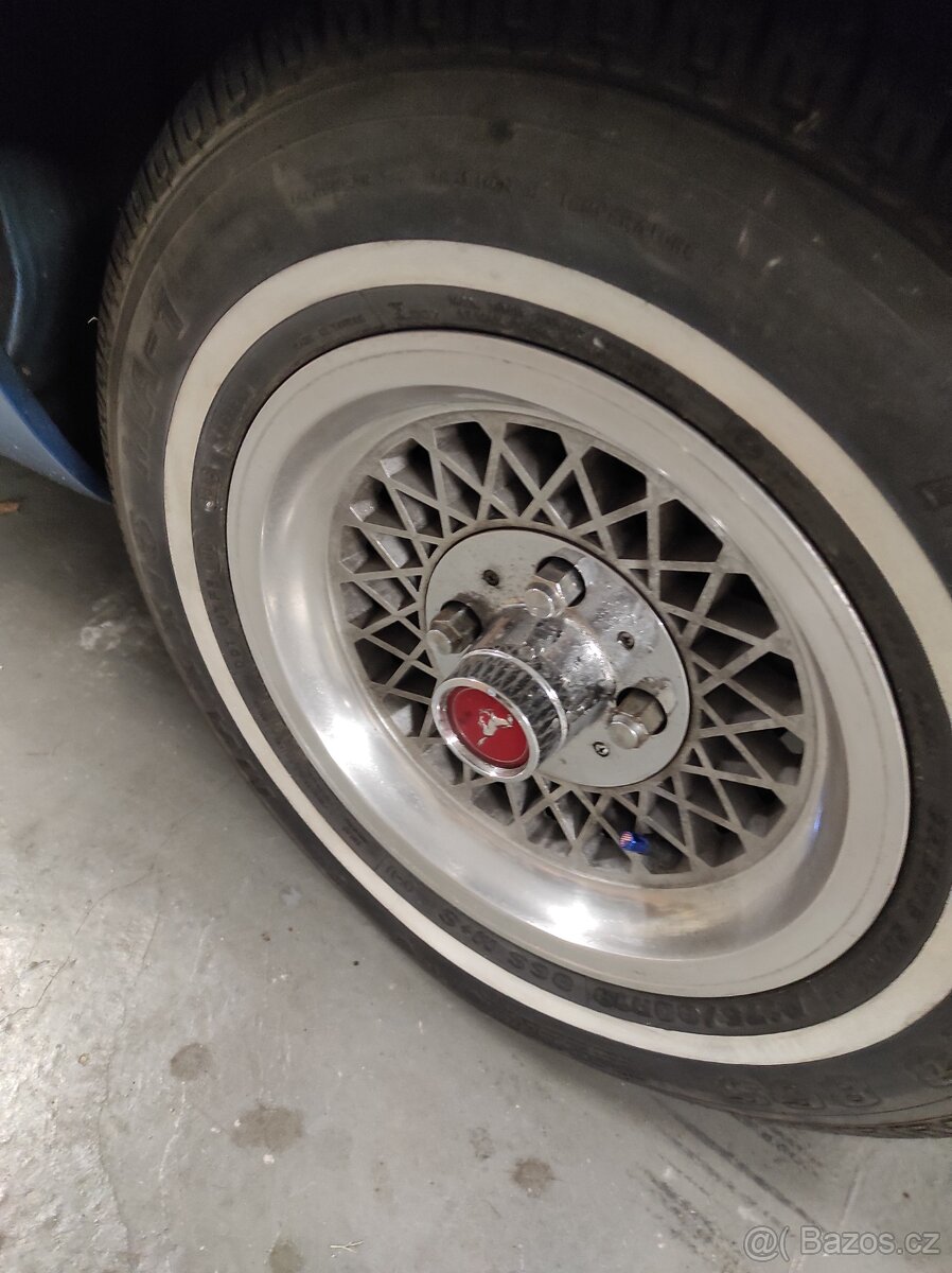 Prodám Ford Mustang Gia 2, 8 manuál 1974 - 8