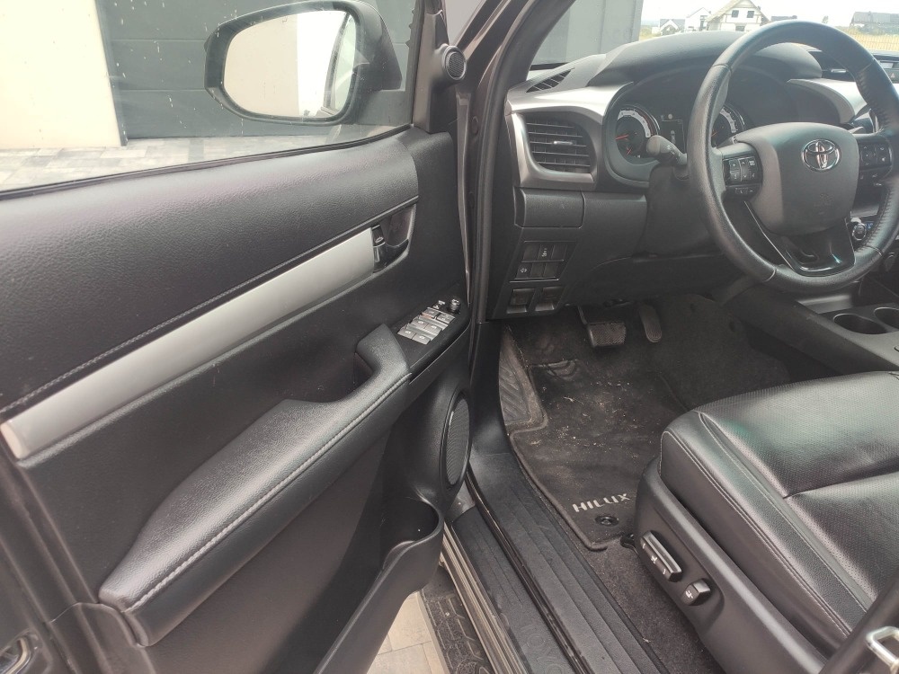 Toyota Hilux 2020 - 8