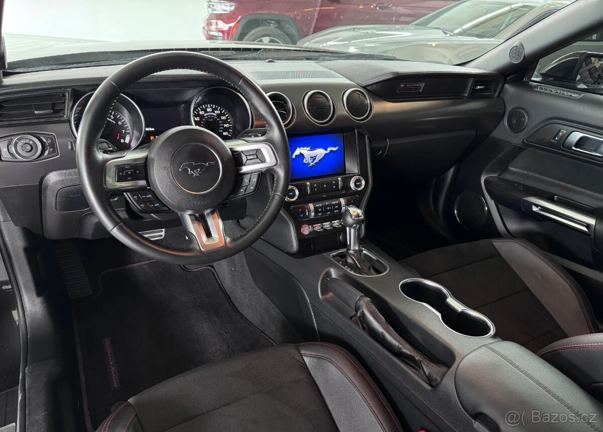 Ford Mustang, GT - 8