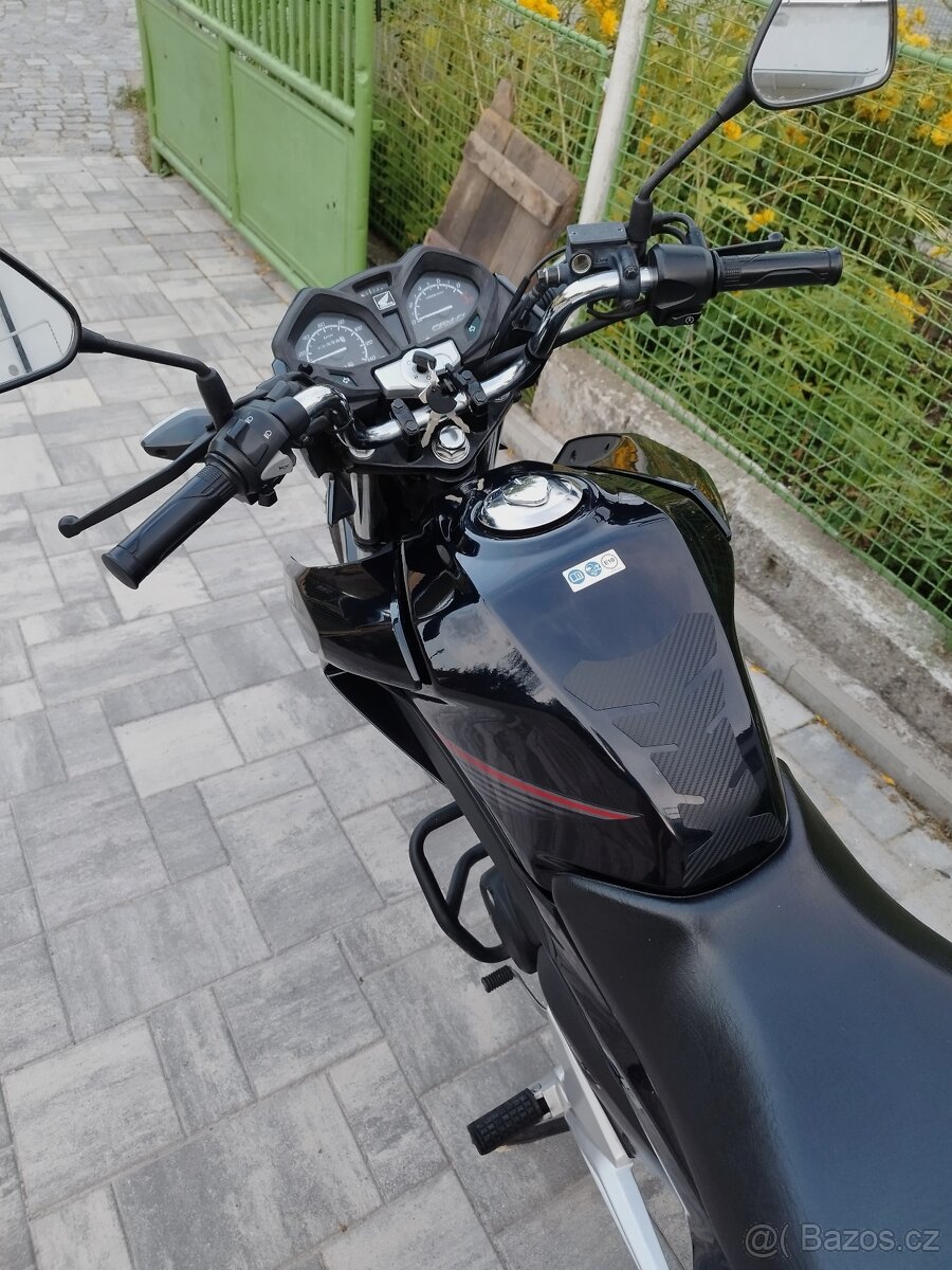 Honda CB125f - 8