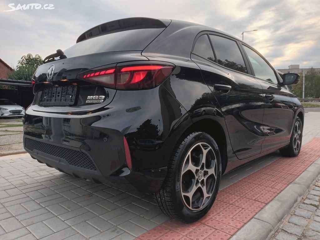 MG MG3, 1.5i Hybrid+ aut.EXCLUSIVE - 8