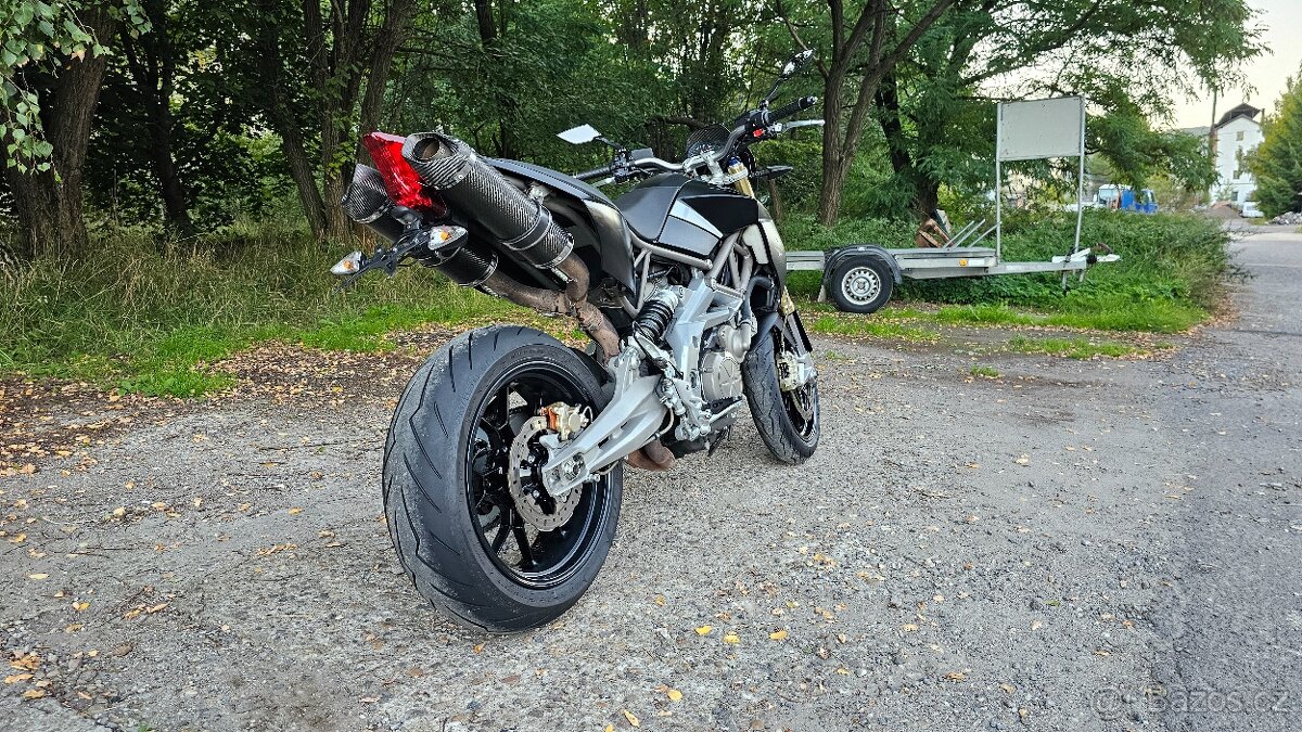 Aprilia Dorsoduro 750 r.v. 2010 - 8