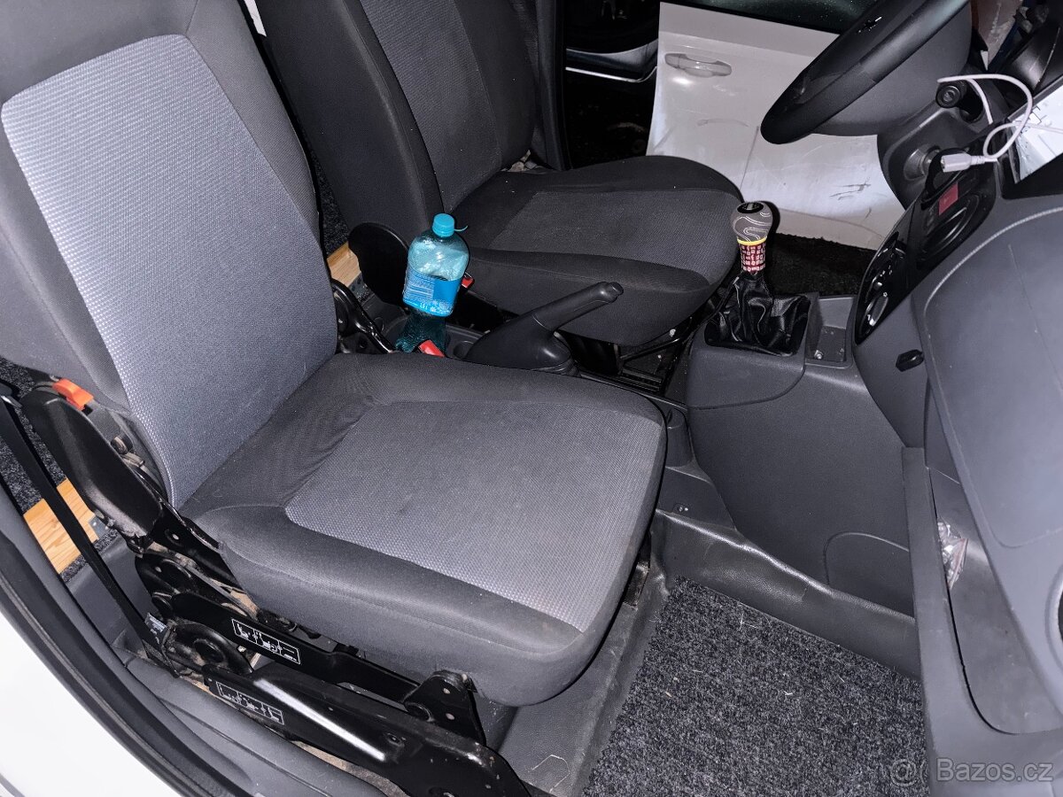 peugeot bipper 1.4hdi - díly - 8