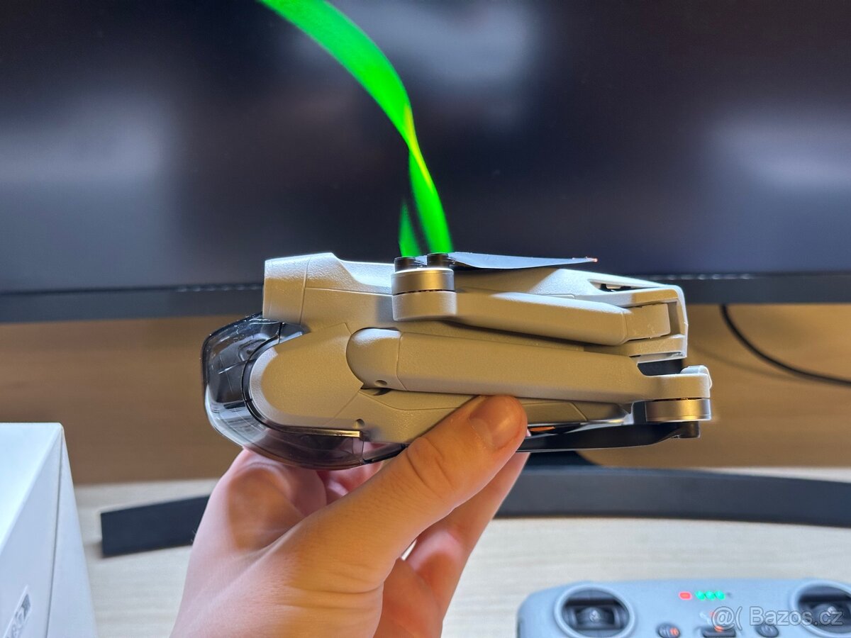 Dron DJI Mini 3 Pro + DJI RC + Fly More Kit Hezký stav - 8