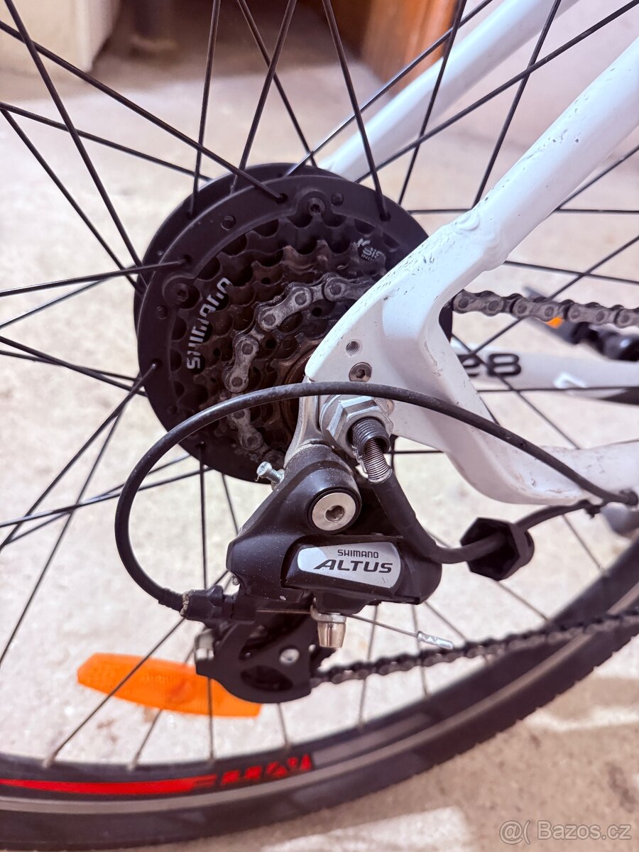 Dámské trekové elektrokolo MTF - 8