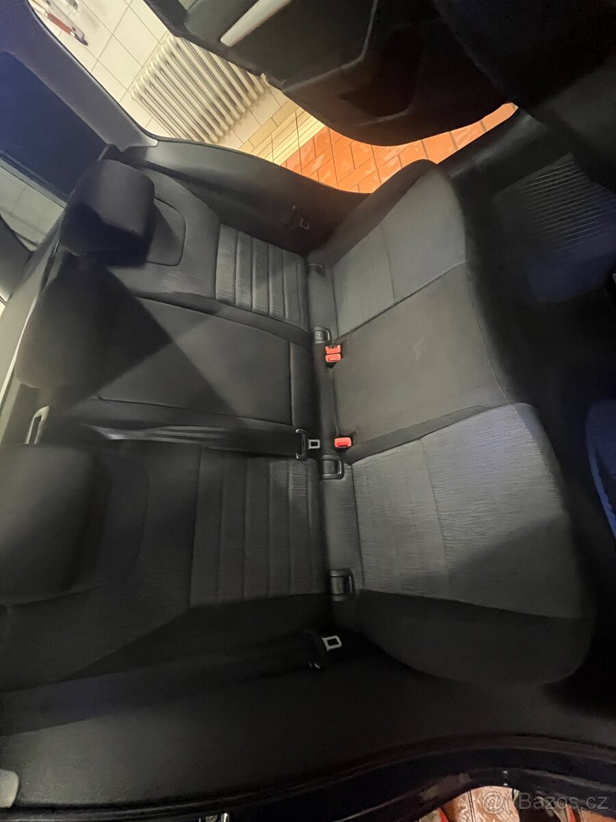 Škoda Octavia 3 combi 2.0tdi 110kw - 8