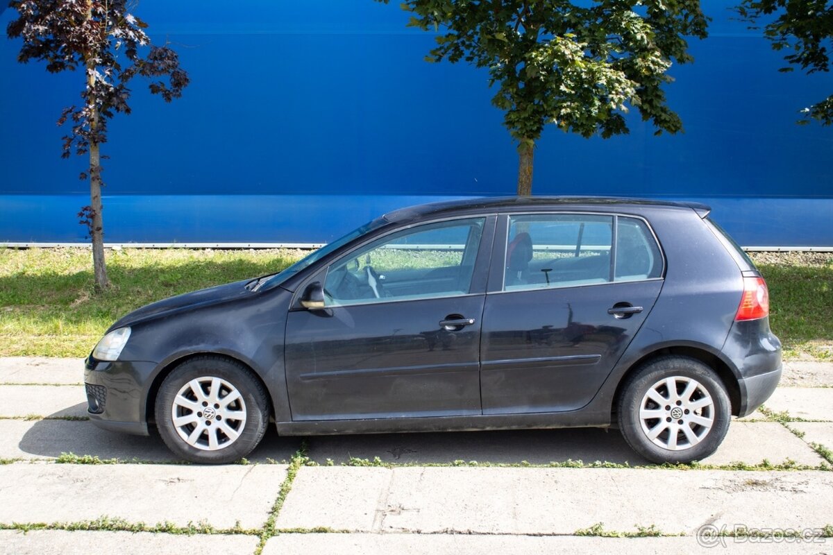 Volkswagen GOLF 1,9 TDI Trendline /AJ NA SPLÁTKY/ - 8