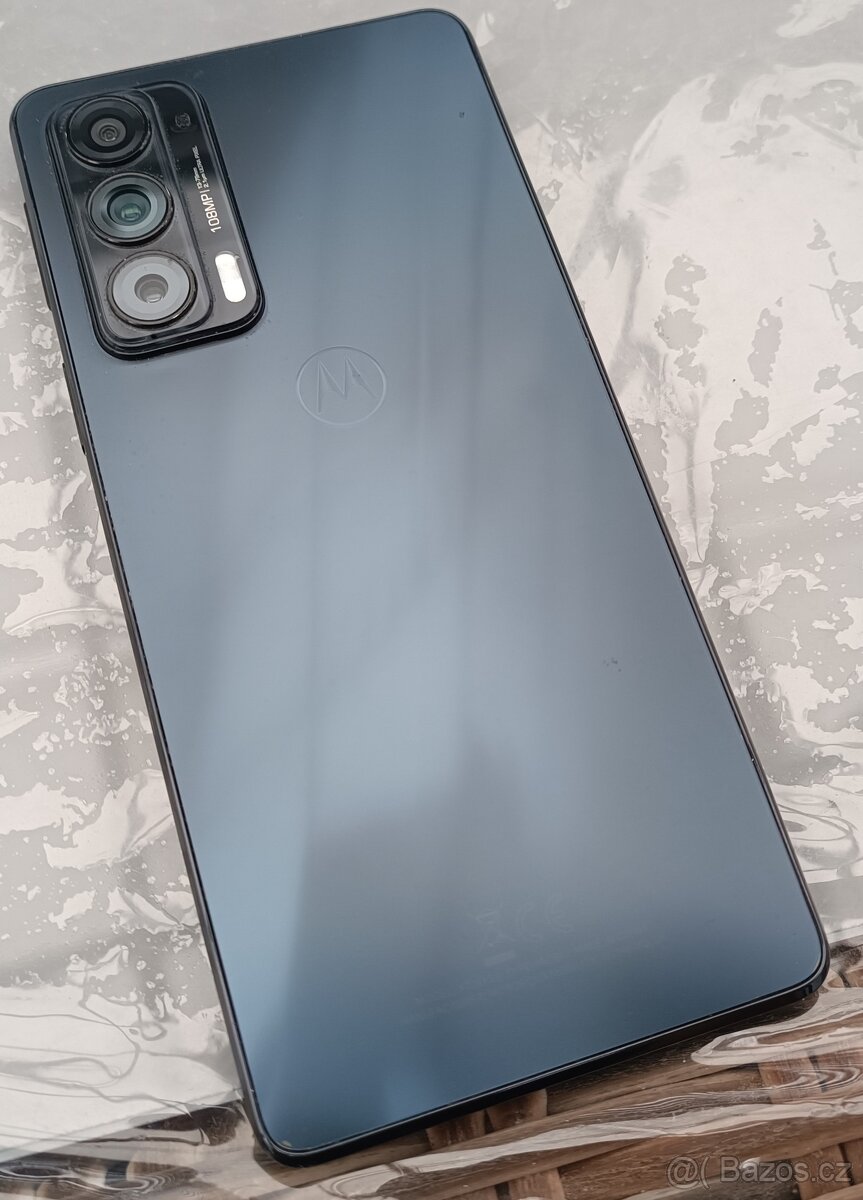 Mobilní telefon Motorola Edge 20 / 8GB RAM /128GB/Dual SIM - 8
