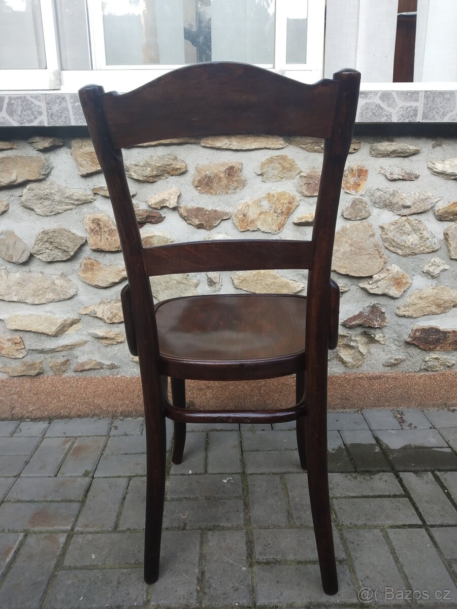 Židle Thonet, v porenovačním stavu. - 8
