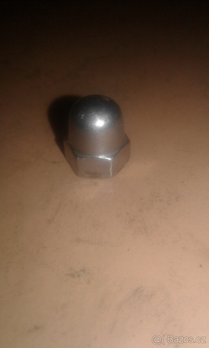 Stadion,Jawetta díly - 8