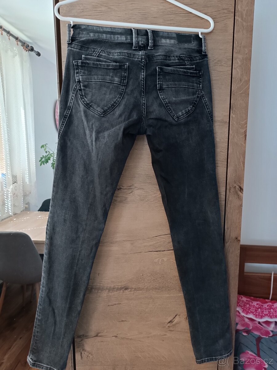 Dámské džíny - 8