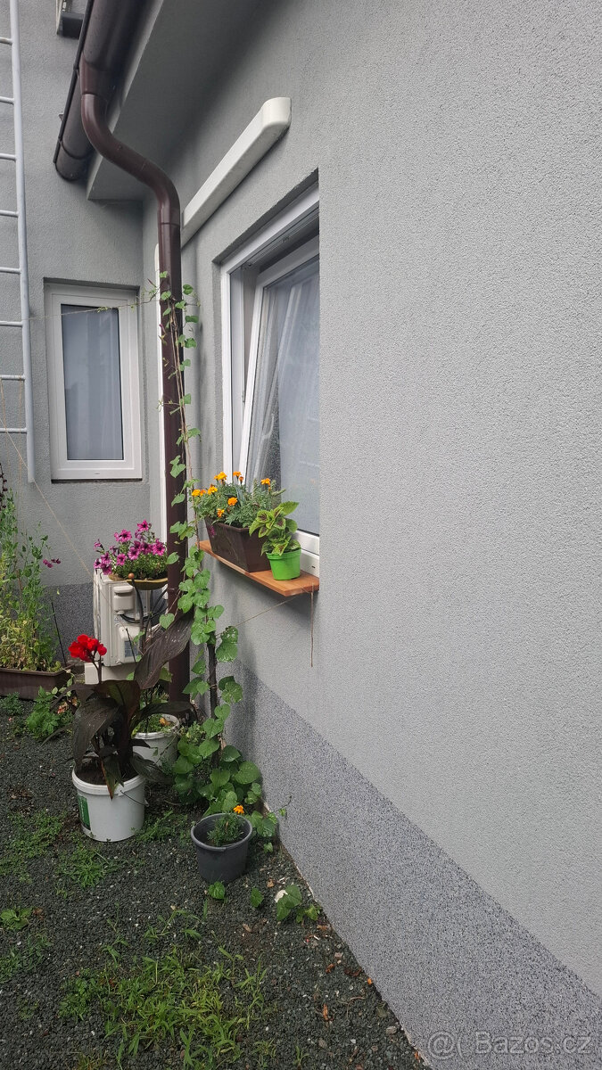 pronájem bytu 1+kk v přístavbě RD - 8