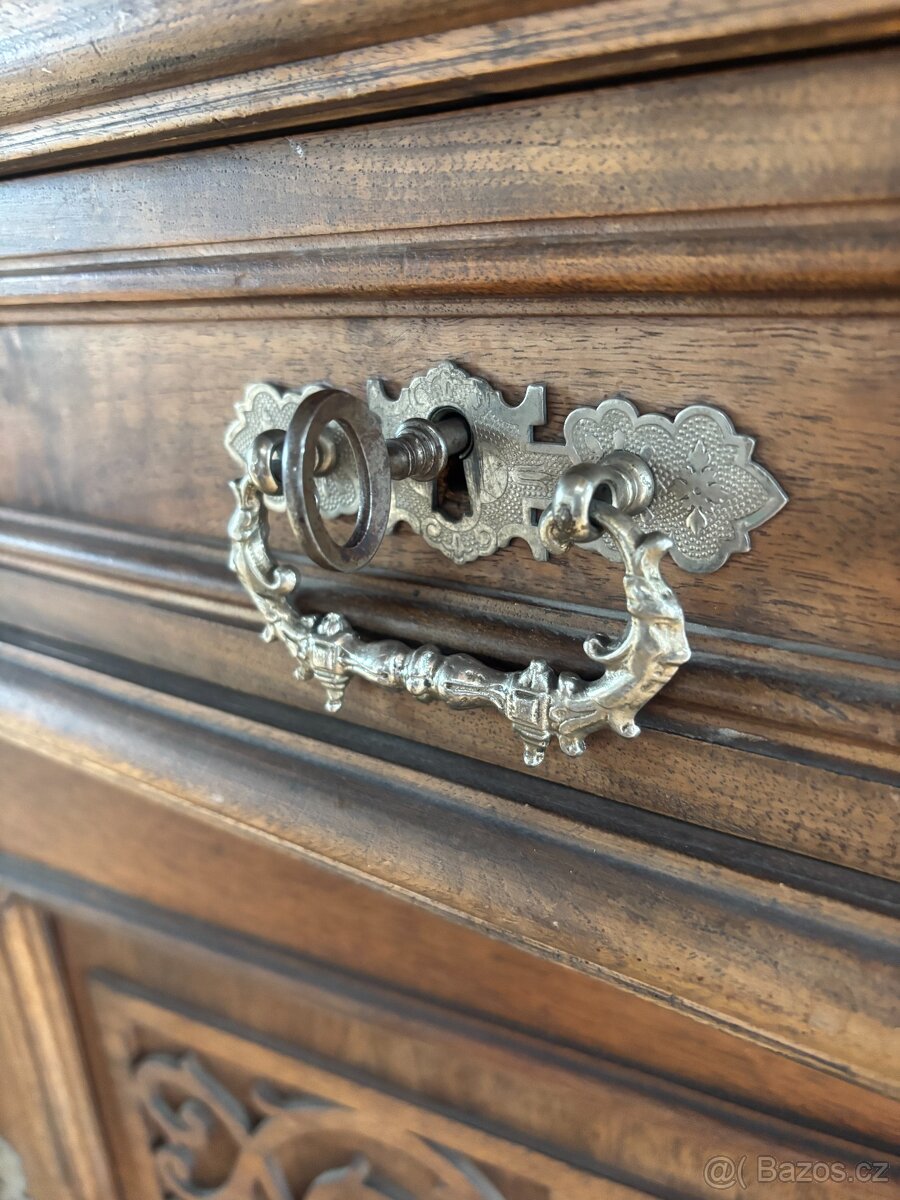 Skříň -jídelní sekretář - 8