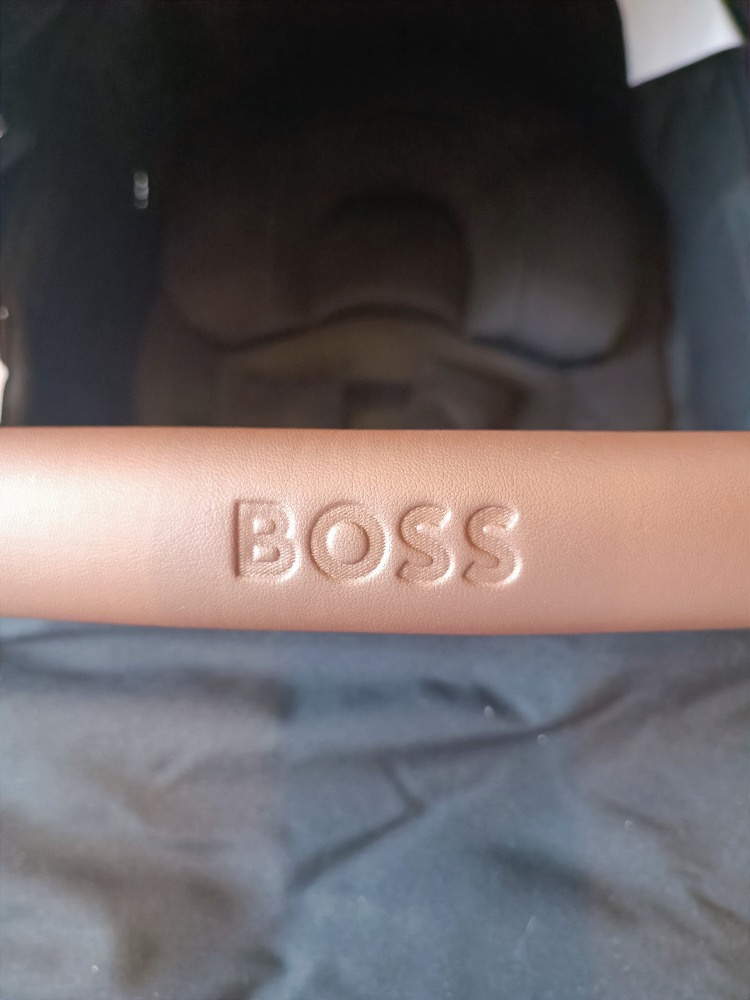 Kočárek Boss - 8