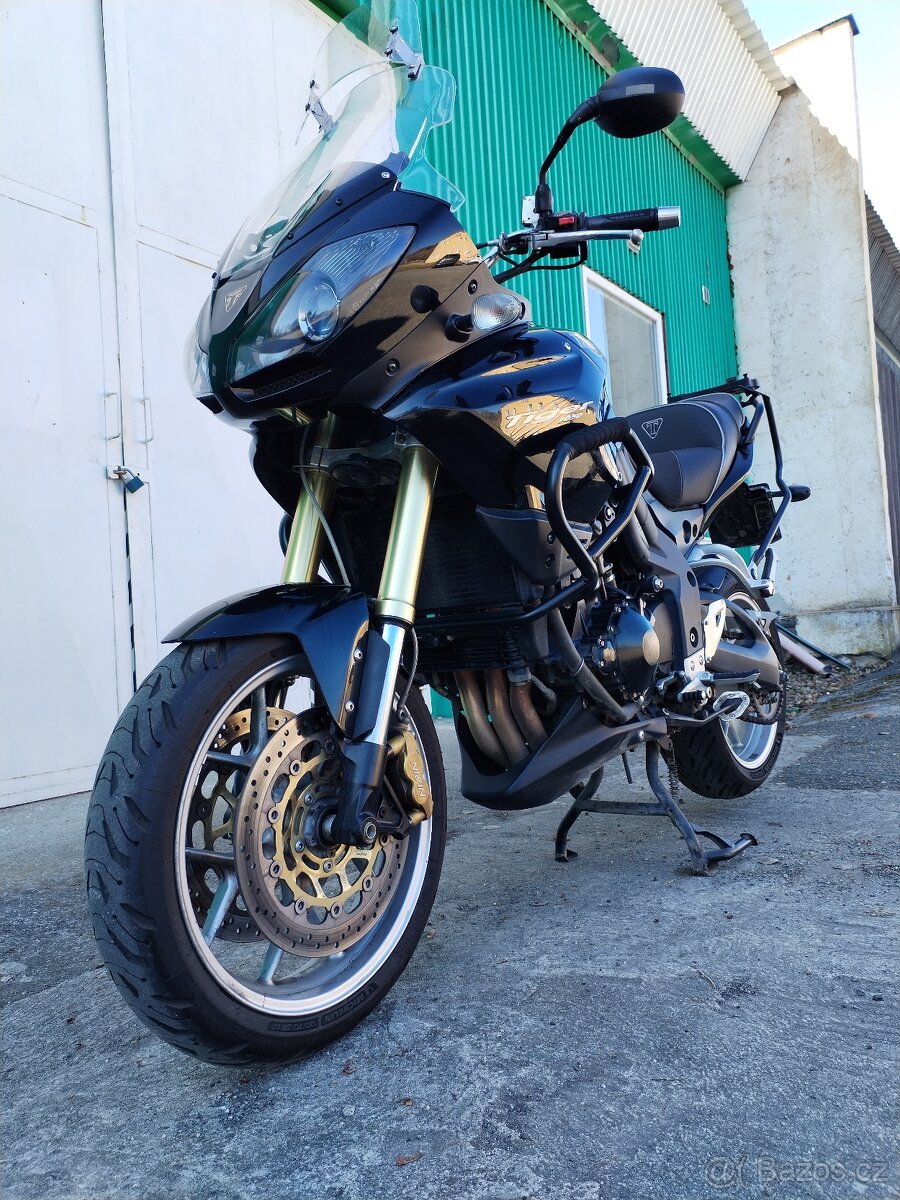 Triumph Tiger 1050 - 8