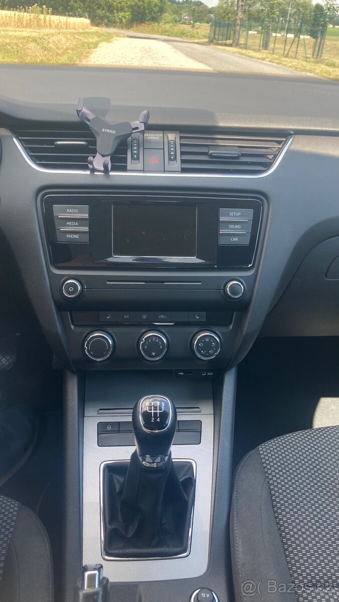 Škoda Octavia 3 1.6 TDi combi - 8