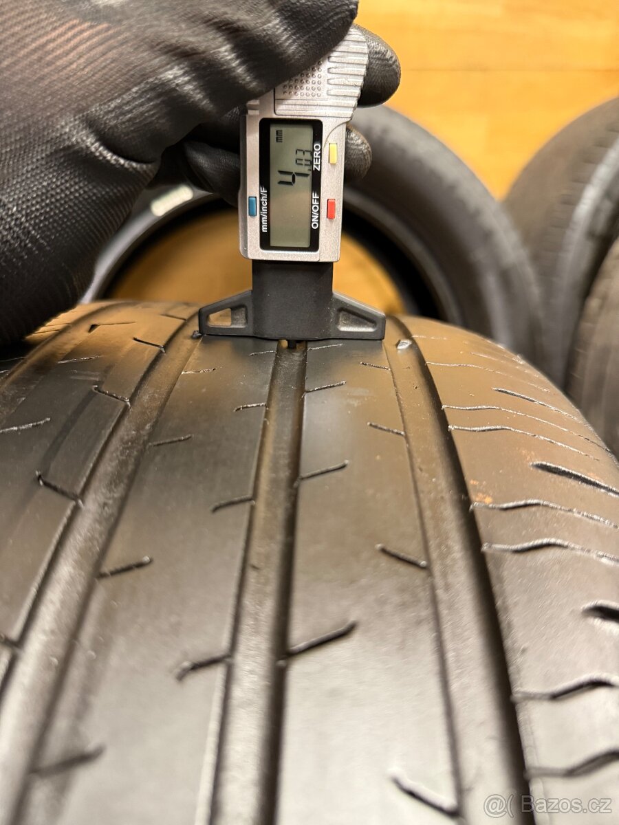 Letní pneu 235/55/18 - 8