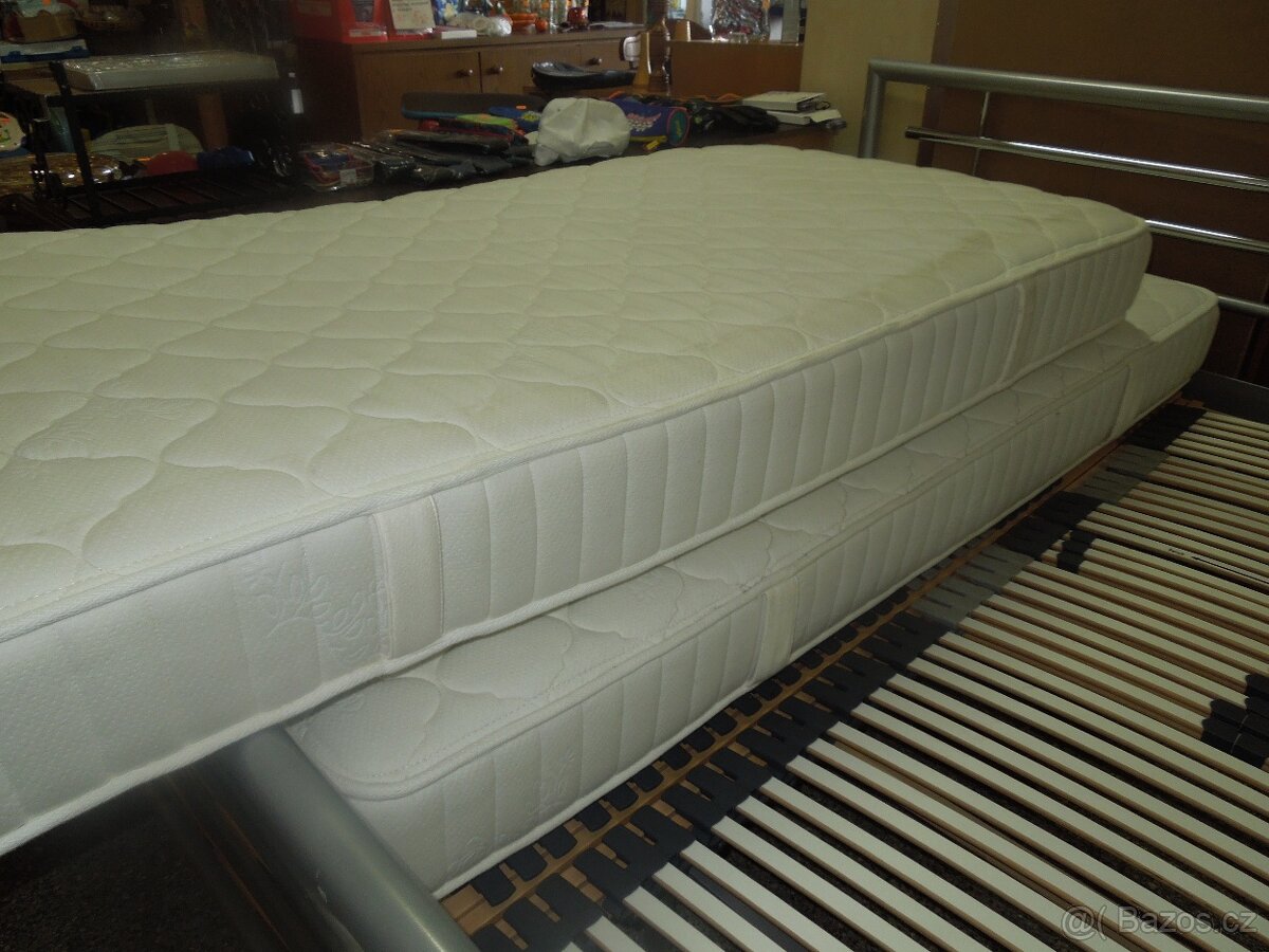 kovová postel - 8