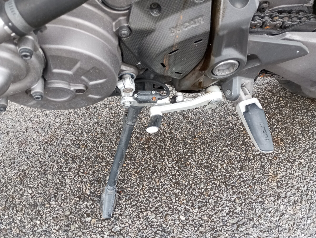 Ducati Monster 821 2017 - 8