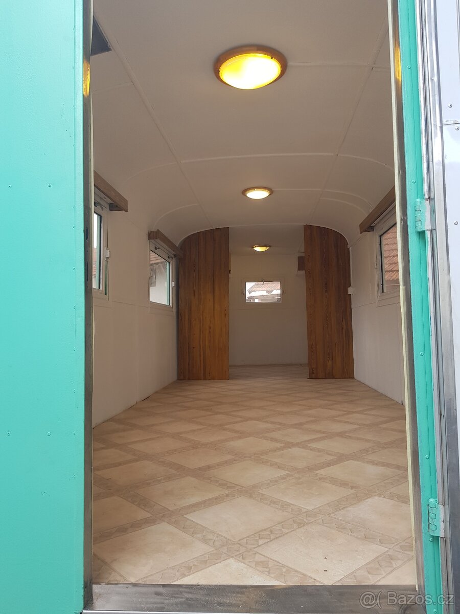 Maringotka Orličan - 8