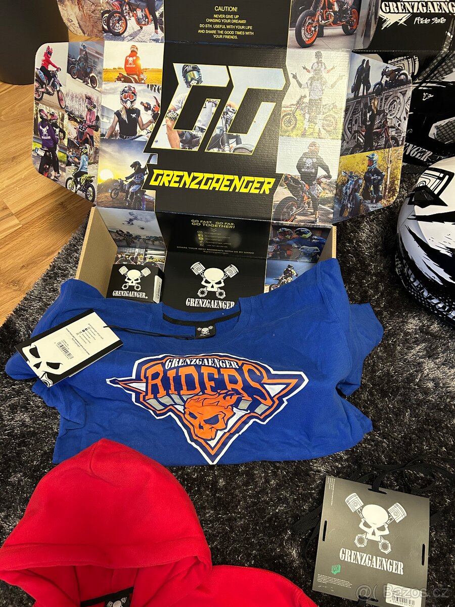 Grenzgaenger prilba, bunda, kikina a tricko - 8