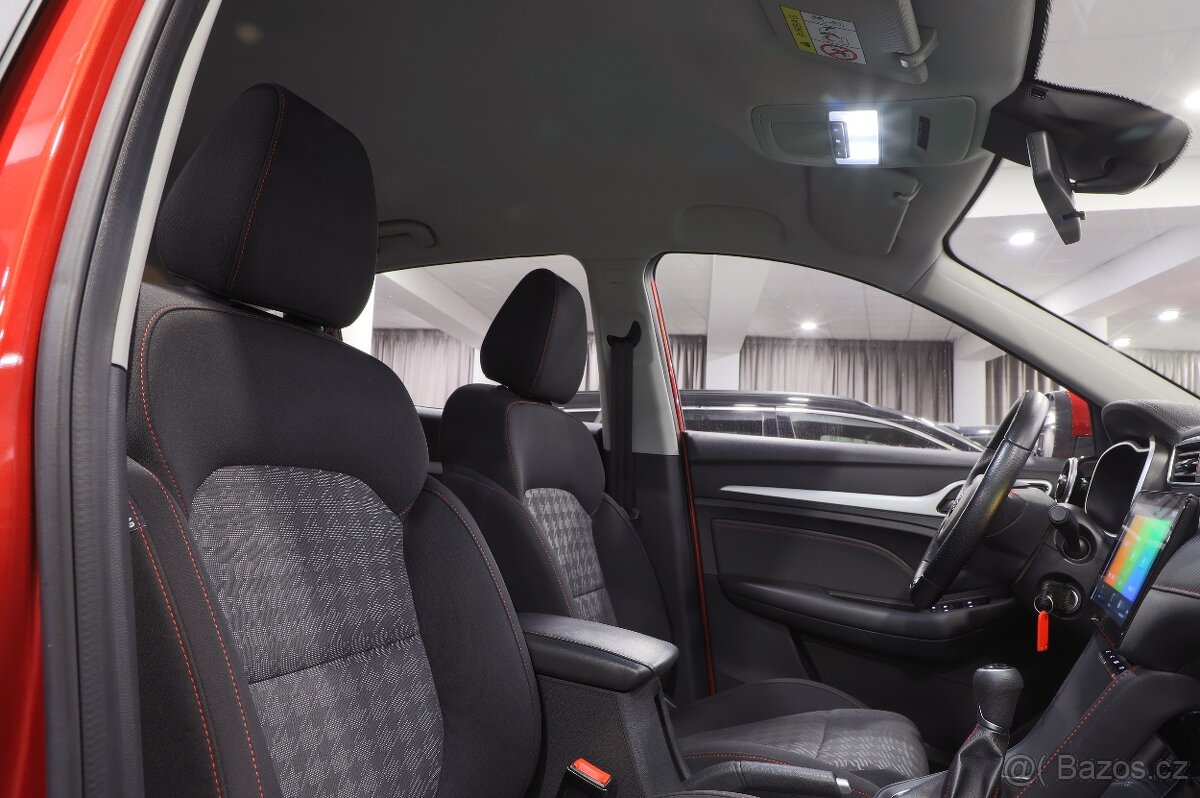 MG ZS 1.5 78kW 81tkm ALU 17" Manual - záruka Autodraft - 8