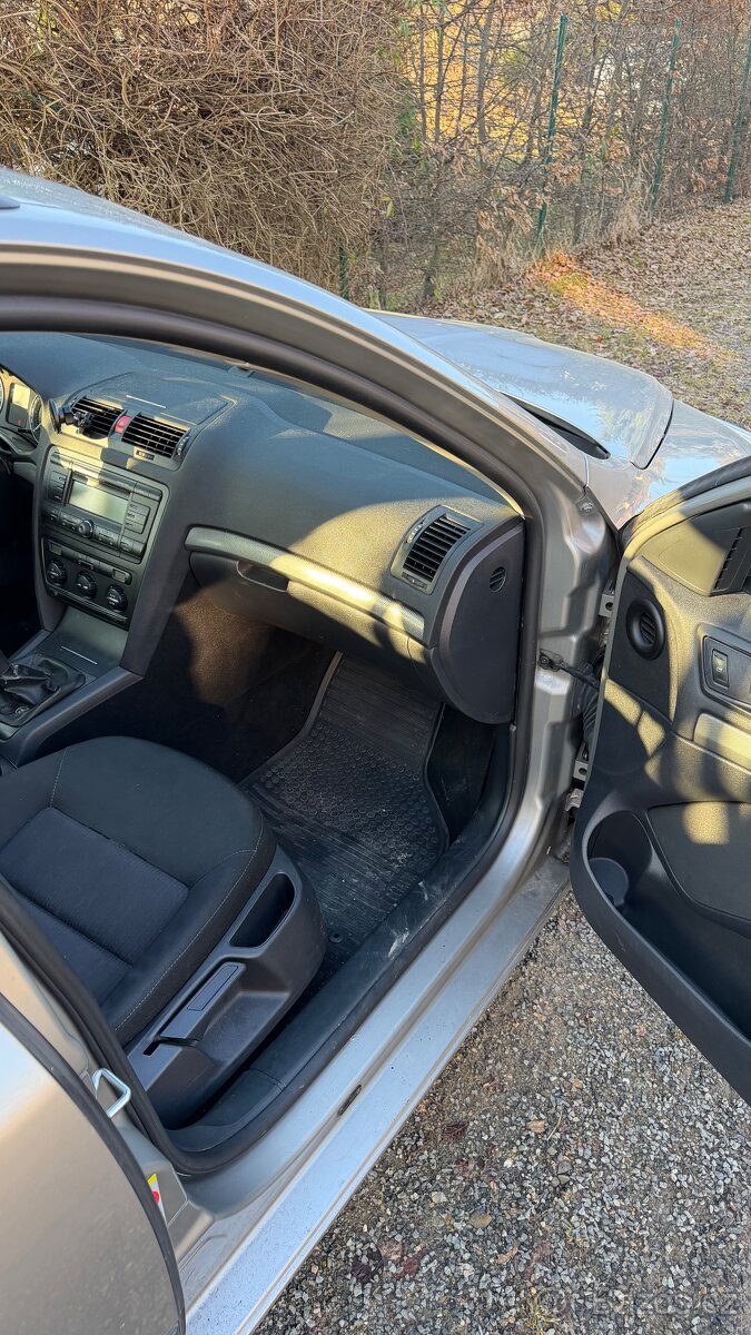 Škoda octavia 2 1.9 tdi - 8