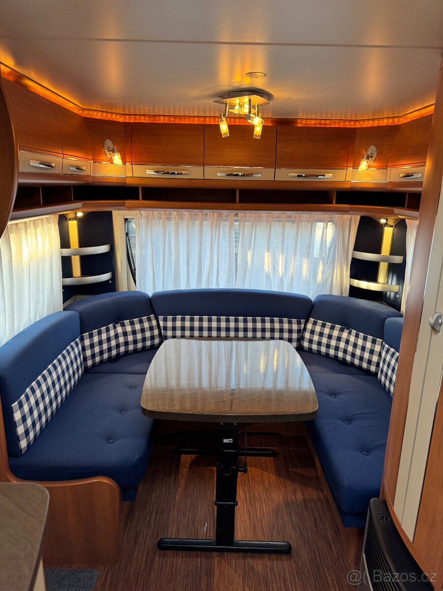 Hobby La Vita 495 UL ~ dělené postele - 8