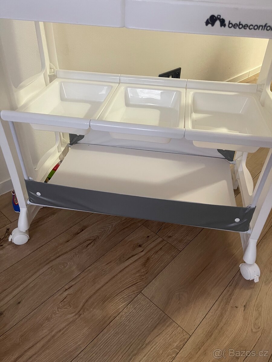 Přebalovací pult s vaničkou - 8