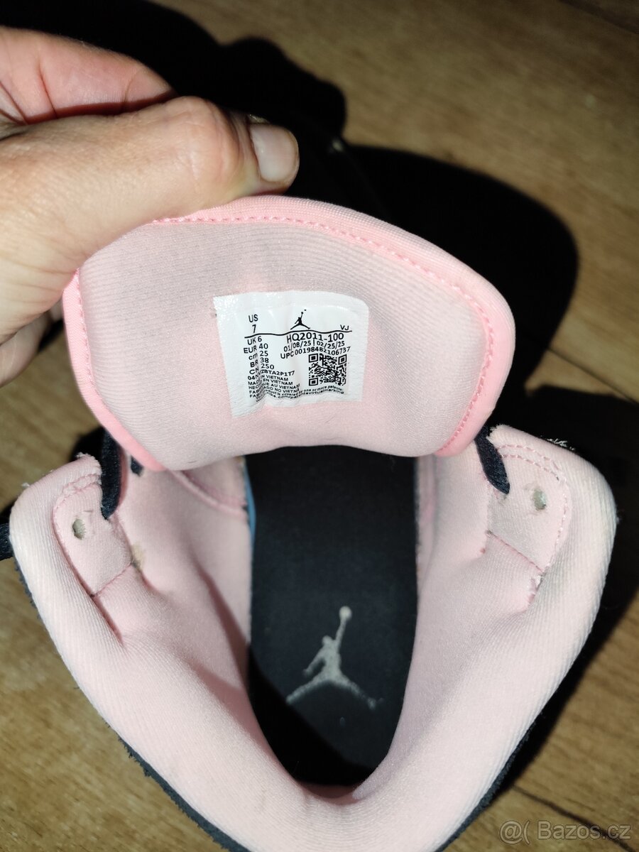 Nike Air Jordan 1Mid Se - 8