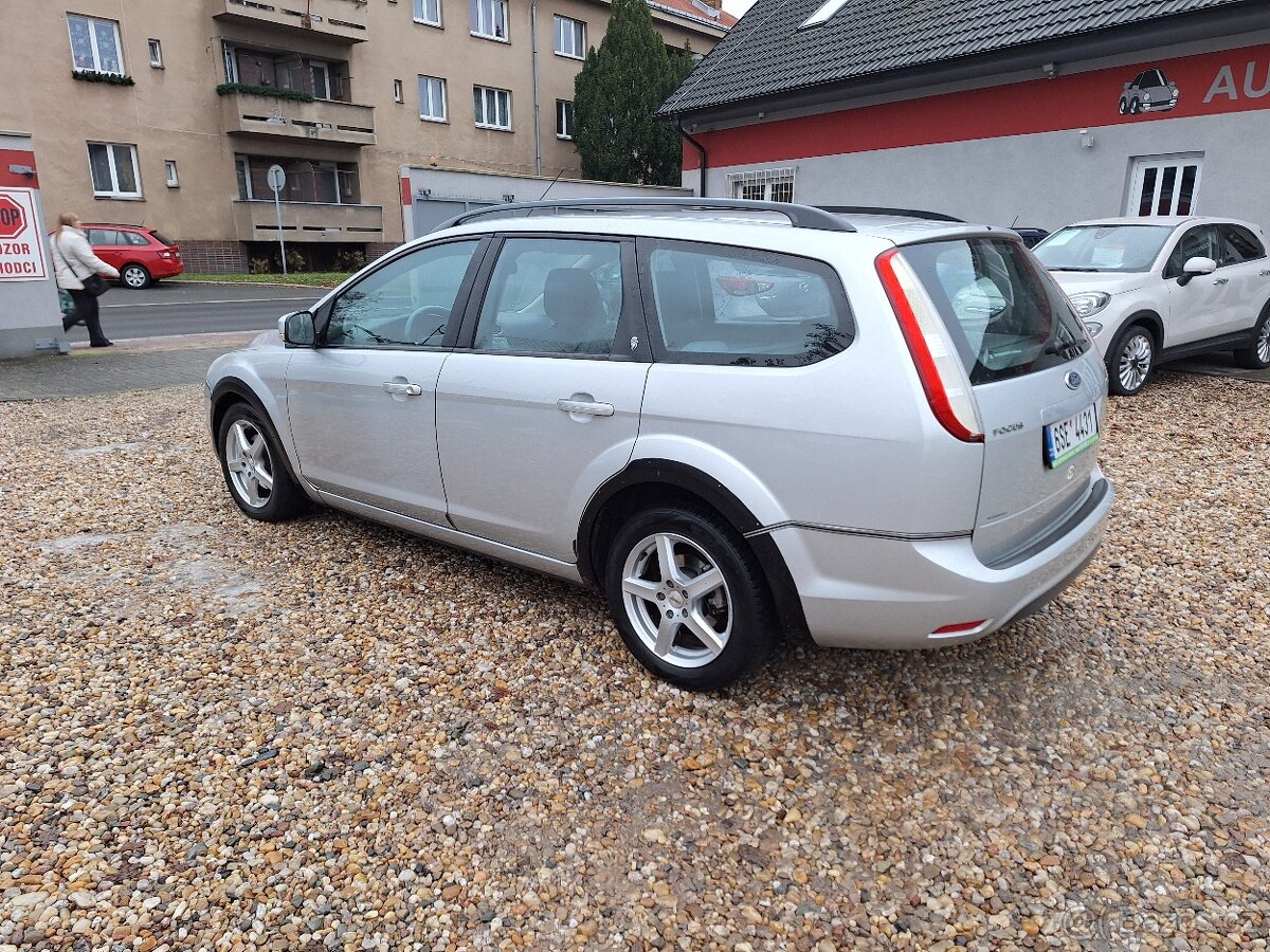 Ford Focus 1.6 TDCi 80KW Kombi, Ghia, Klima - 8