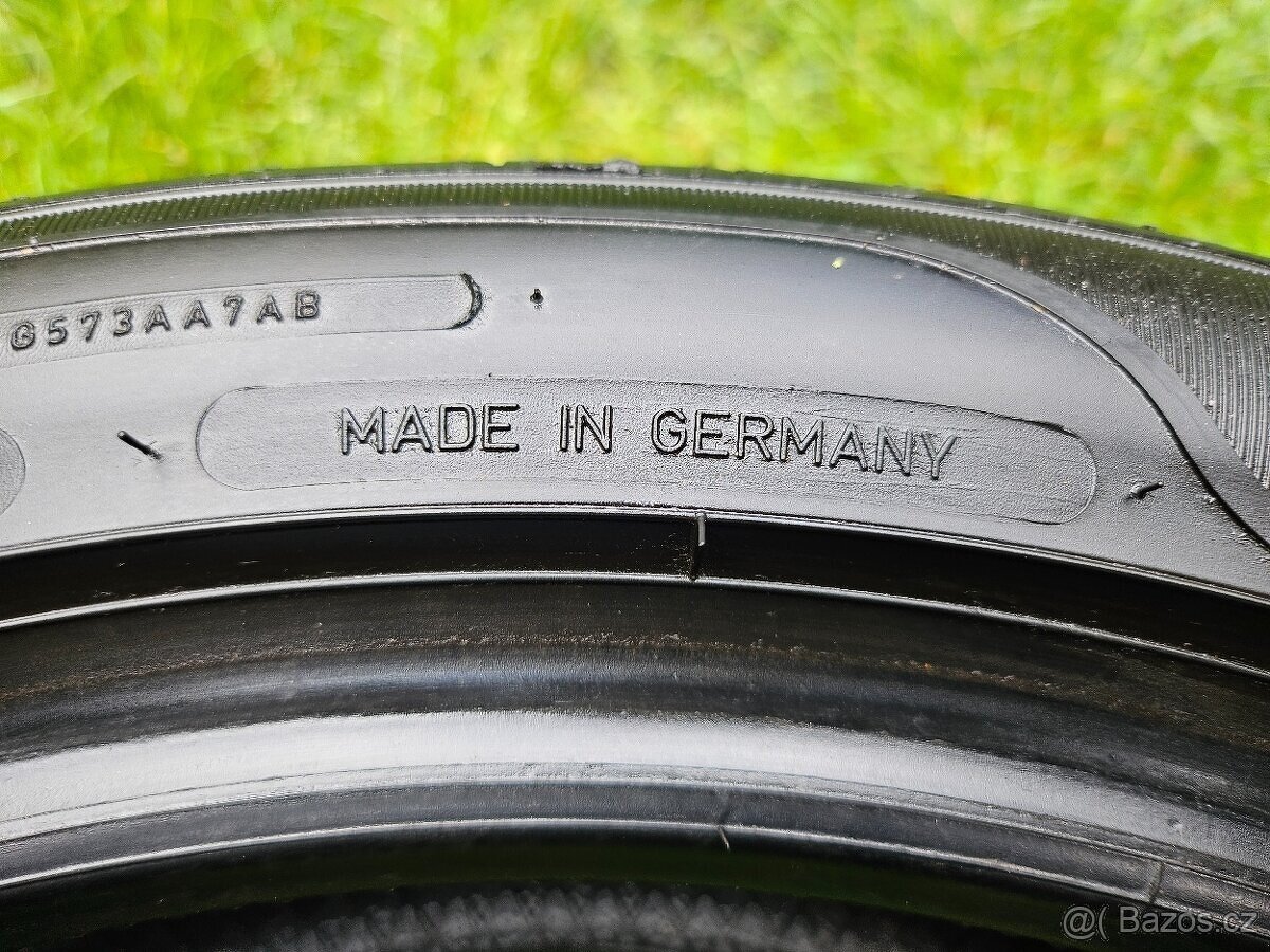 2x Letní pneu Sava Intensa UHP 2 - 205/50 R17 XL - 95% - 8