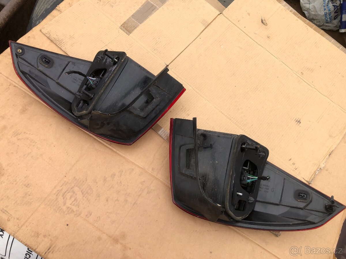 RENAULT LAGUNA 3 GRANDTOUR DÍLY LEVNĚ - 8