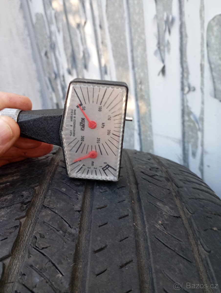 Letní pneu Michelin 215/70/16 - 8