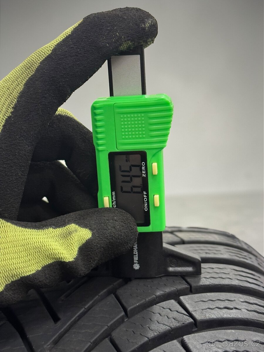 225/45 R18 zimní sada alu . - 8