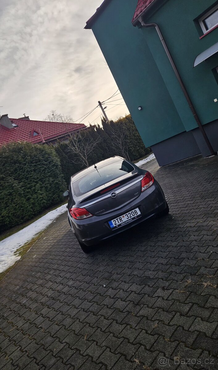 Opel Insignia 2.0 CDTI / Nové STK - 8
