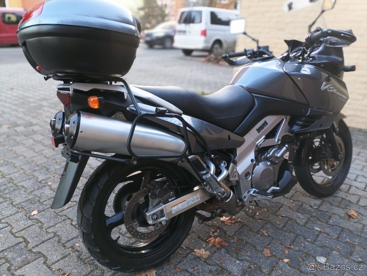 Suzuki DL1000 V-Strom Levně - 8