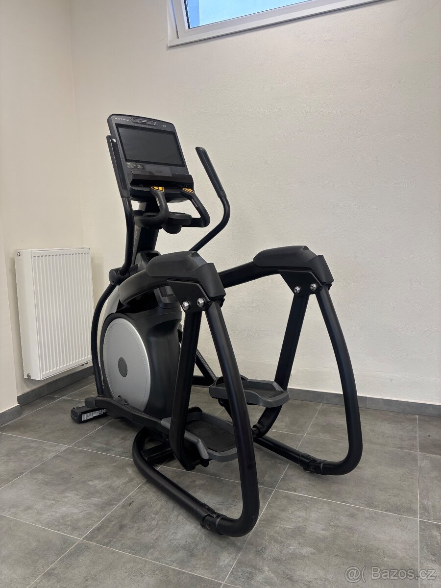 MATRIX Endurance LCD - eliptický trenažer - 8
