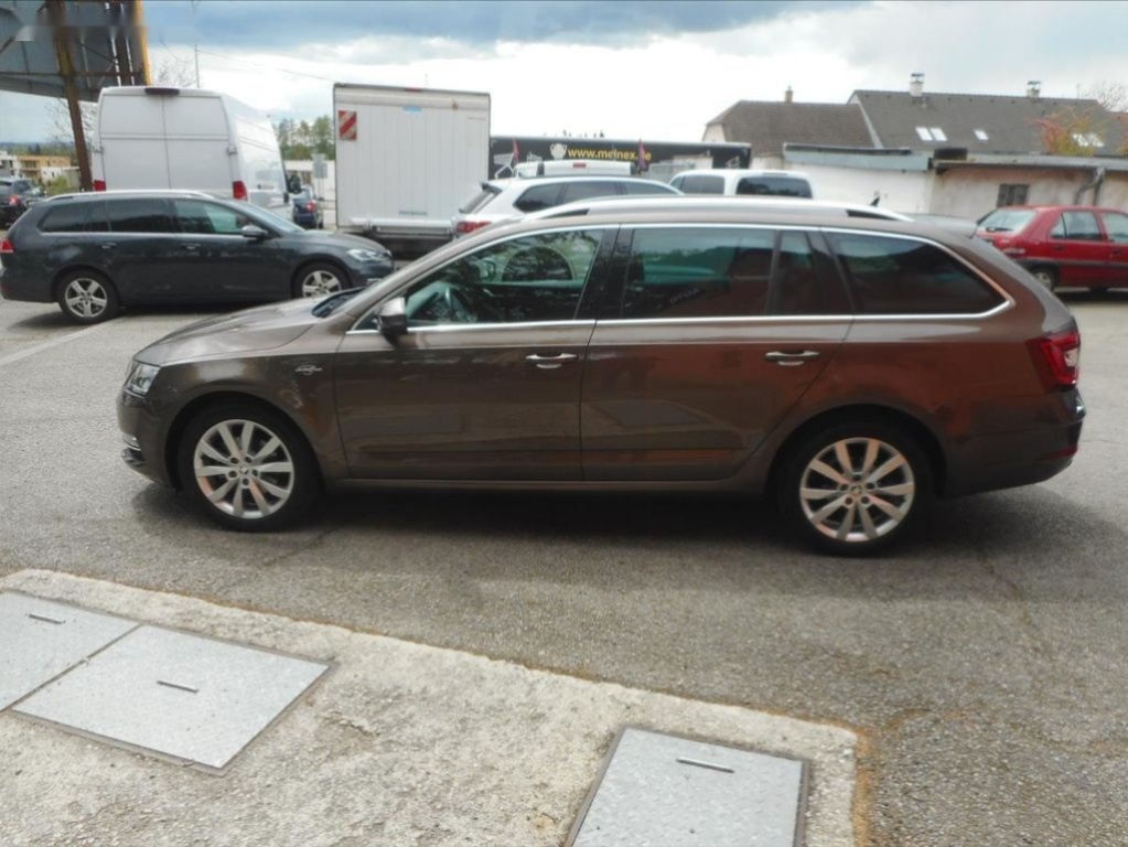 Škoda Octavia,2,0 TDi Laurin&Klement - 8