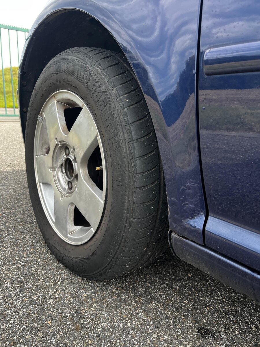 VW GOLF IV 1.6 74kw - 8