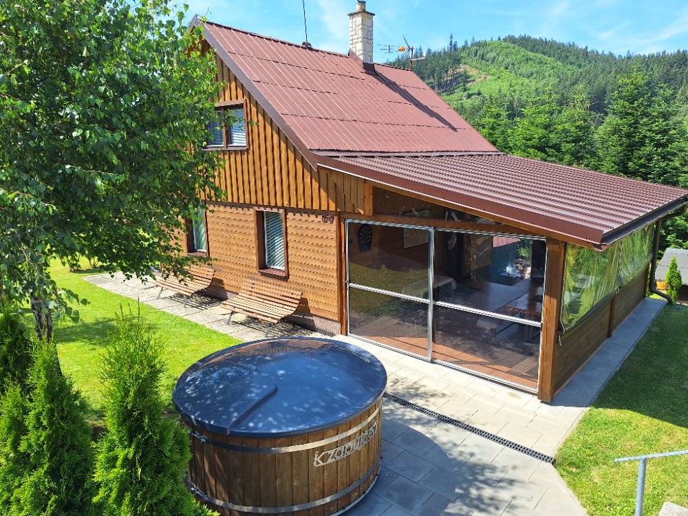 Pronájem chaty přímo na sjezdovce v beskydech. - 8